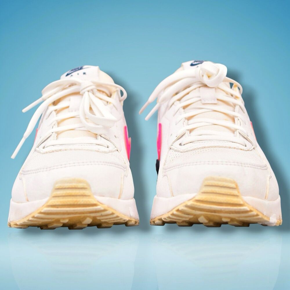 Nike Air Max Excee Women’s Athletic Shoes size 7.5 White Pink CZ7997-100 - Picture 3 of 9